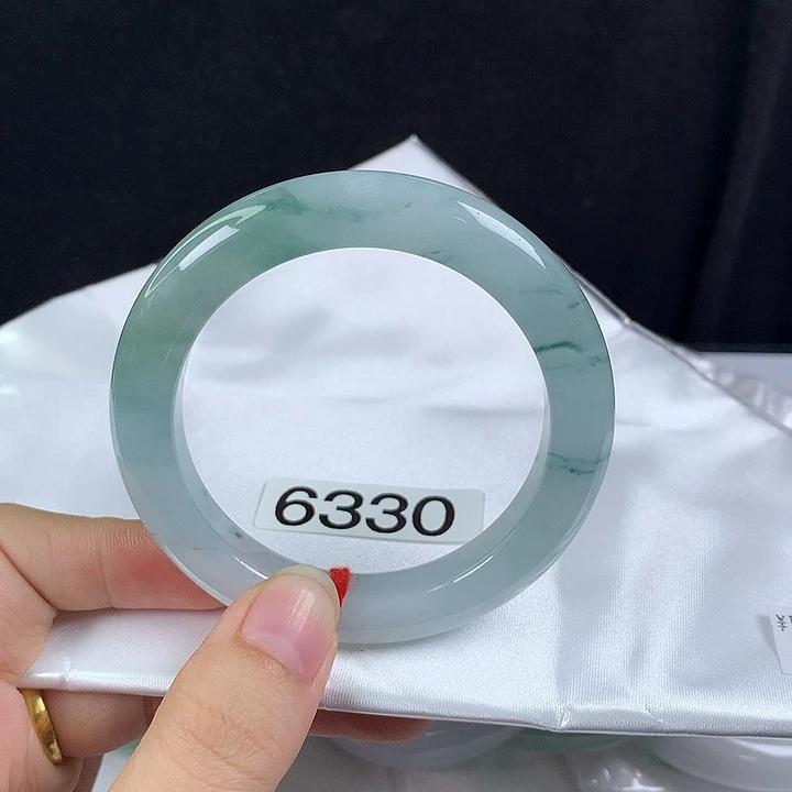 翡翠未镶嵌手镯53圈