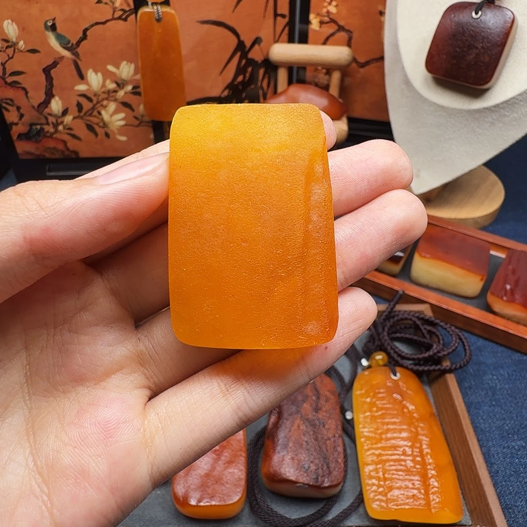 蜜蜡未镶嵌吊坠(不含链)