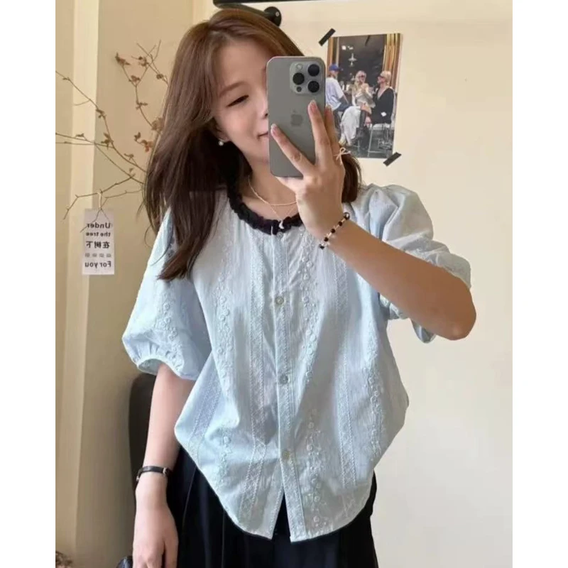 重工钩花刺绣短袖衬衫女夏新款韩系木耳花边领洋气减龄宽松上衣潮