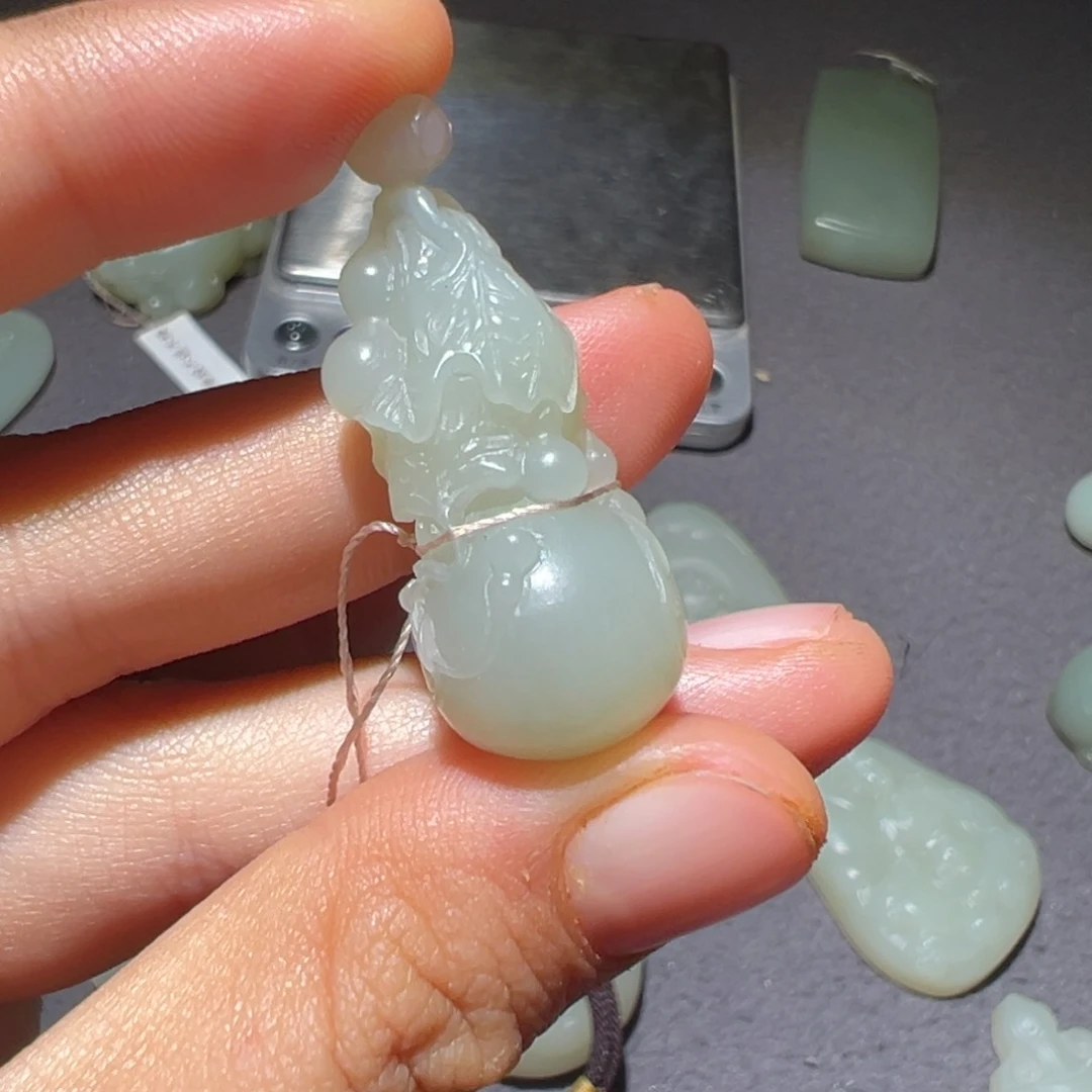 颈饰未镶嵌和田玉云*~