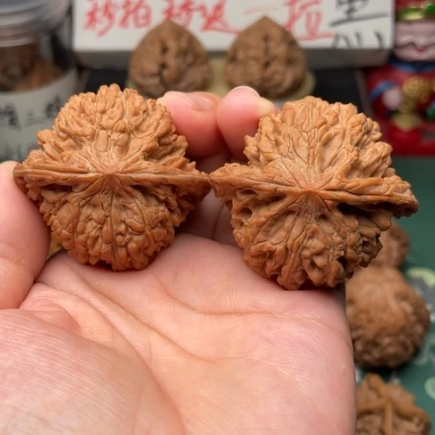 【闪购商品】把件文玩核桃47满天星