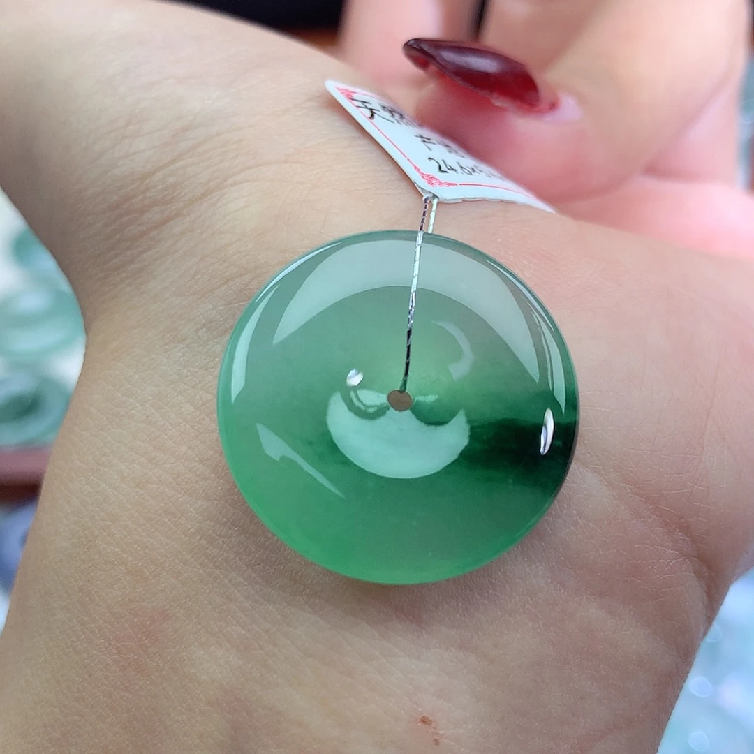 翡翠吊坠(不含链)未镶嵌