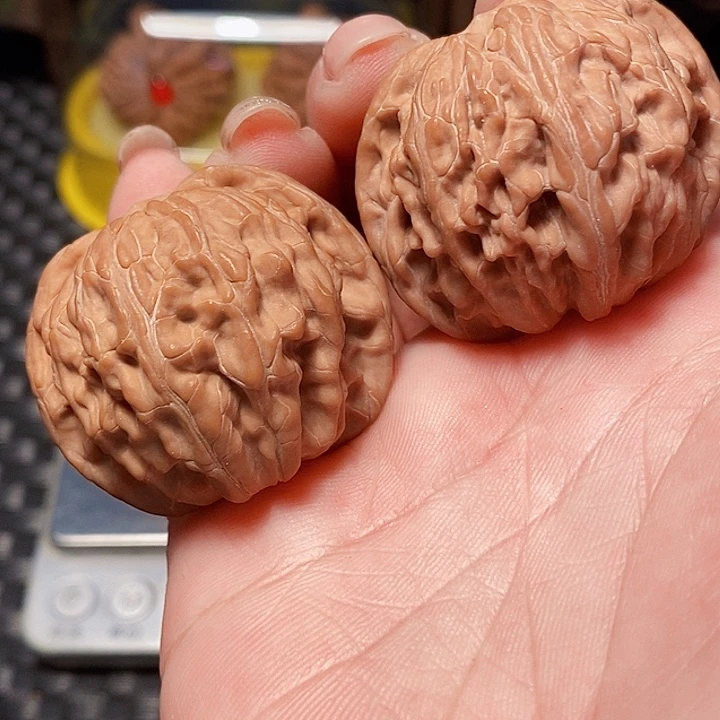 吊坠文玩核桃磨盘狮子头，边40