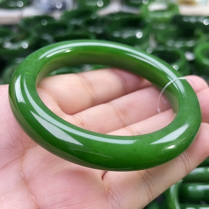 未镶嵌手镯和田玉（碧玉）