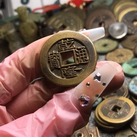 福***蝶现代仿制工艺品乾隆