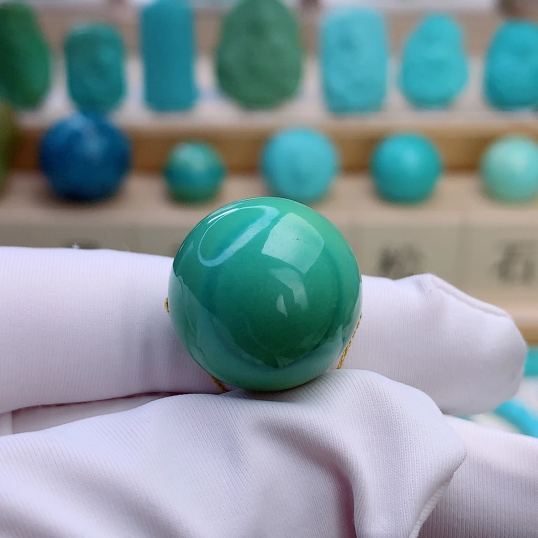 绿松石未镶嵌挂件