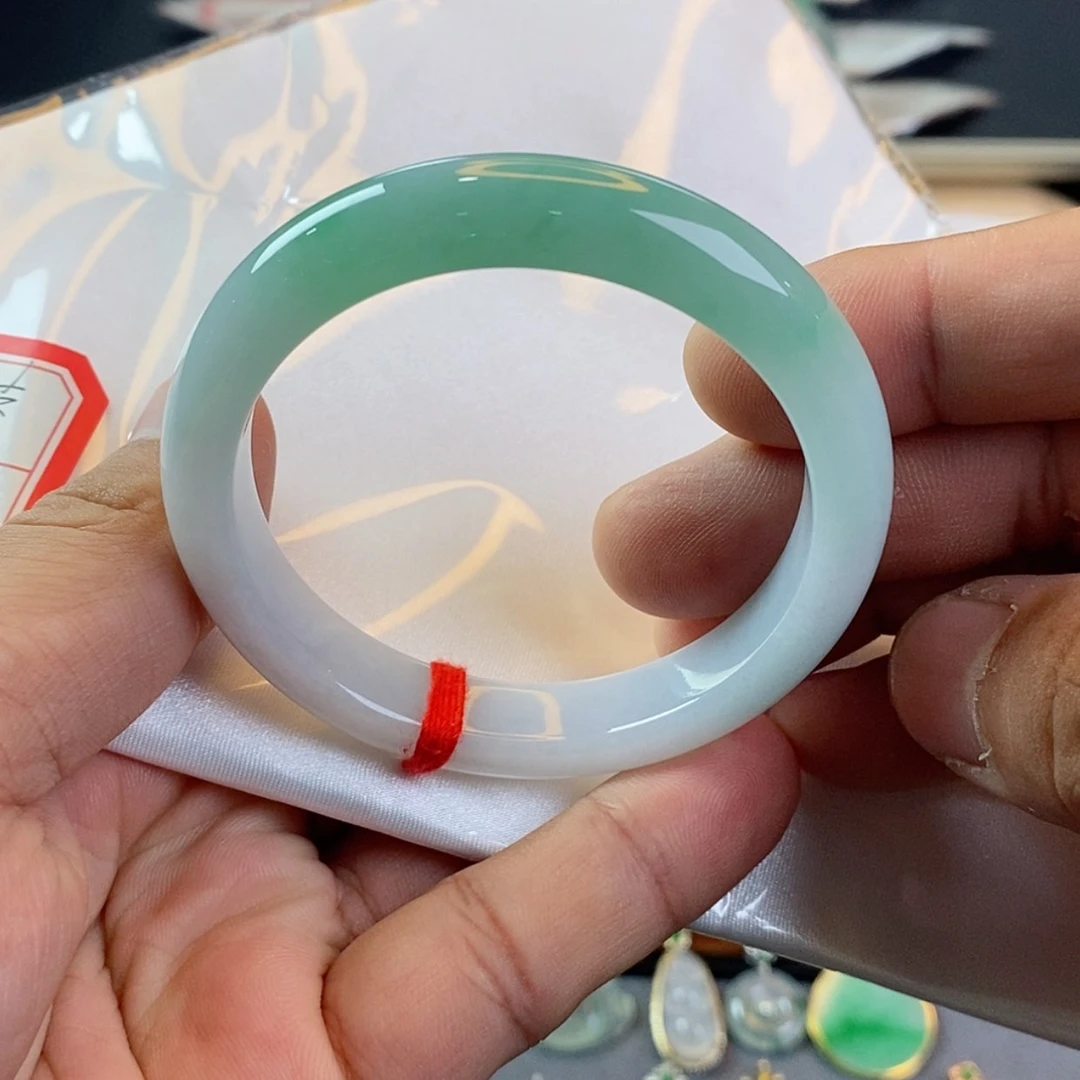 【闪购商品】未镶嵌手镯翡翠