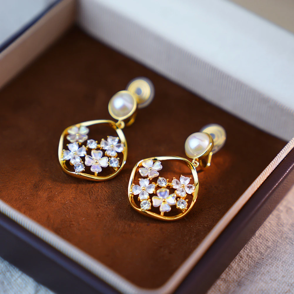 铜合金耳饰 【无耳洞耳夹】超仙法式复古宫廷风珍珠轻奢高级感微镶