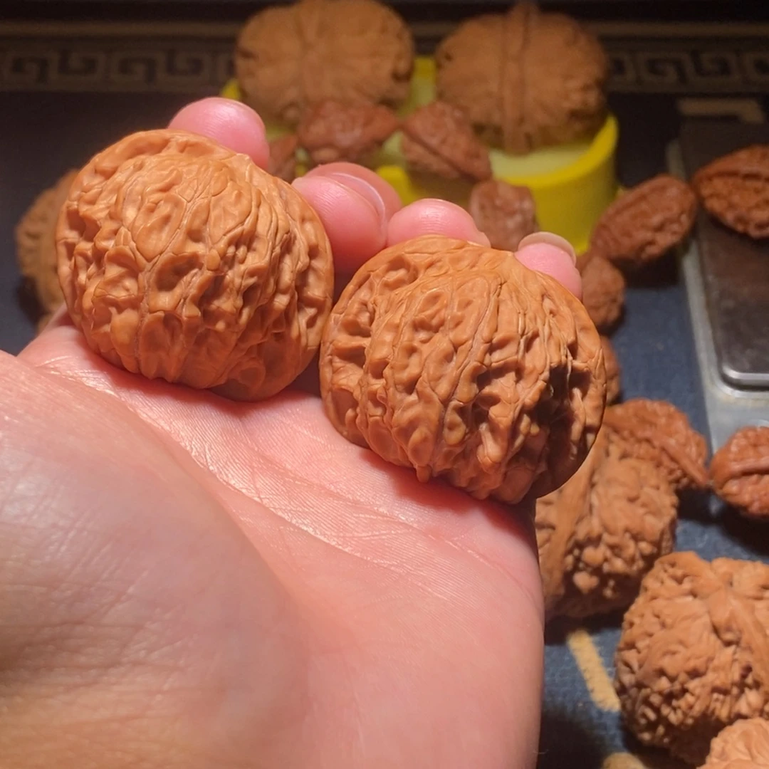 吊坠文玩核桃全品无修磨盘一对