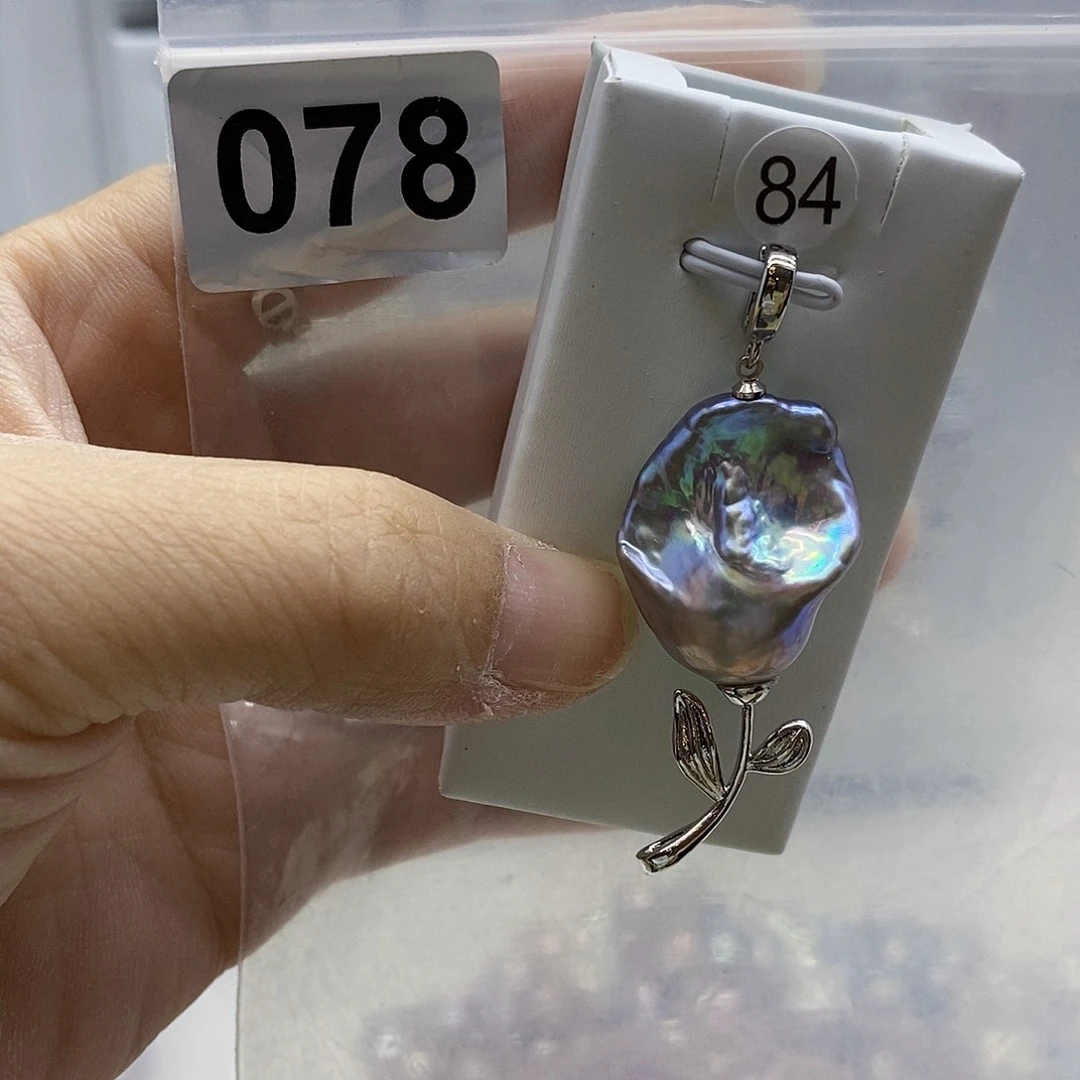 合金耳饰淡水珍珠