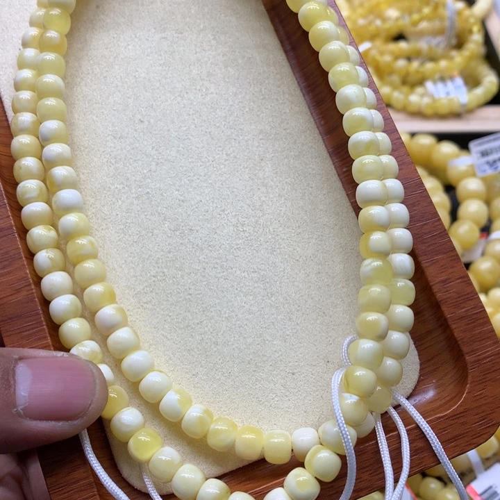 蜜蜡手链未镶嵌八****.蜜蜡