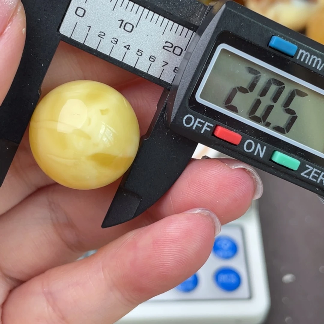 未镶嵌琥珀裸石蜜蜡338