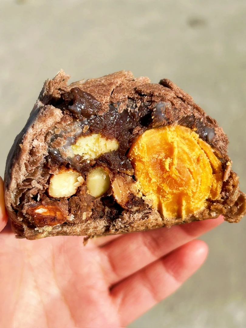 维斯商手工蛋黄酥料足芋泥椰蓉咸蛋黄巧克力晚上必备充饥食品