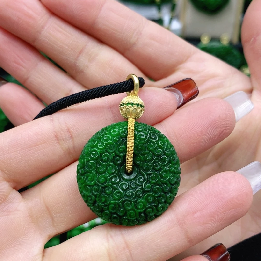 翡翠未镶嵌颈饰吊坠