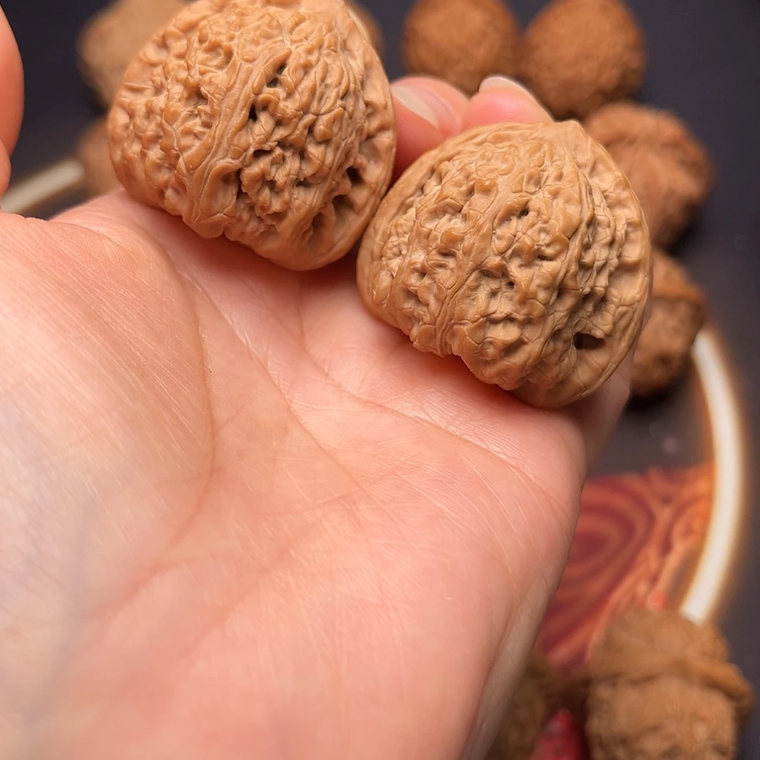 文玩核桃把件36红宝石