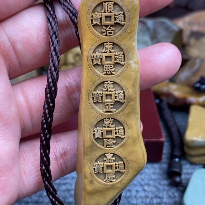 【闪购商品】原石雕刻手把件