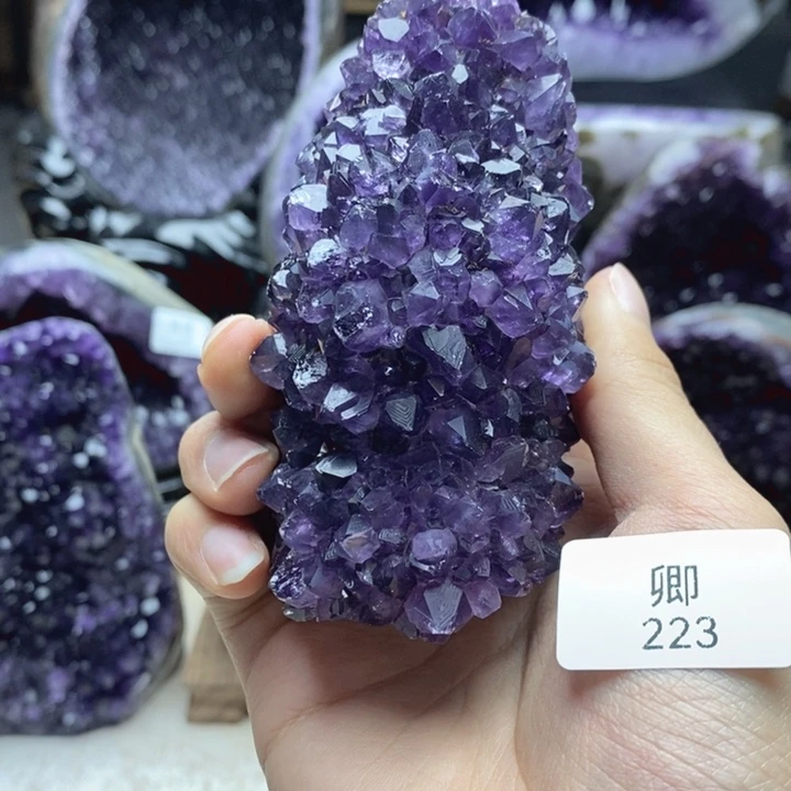 紫晶未镶嵌大型摆件（非配饰）