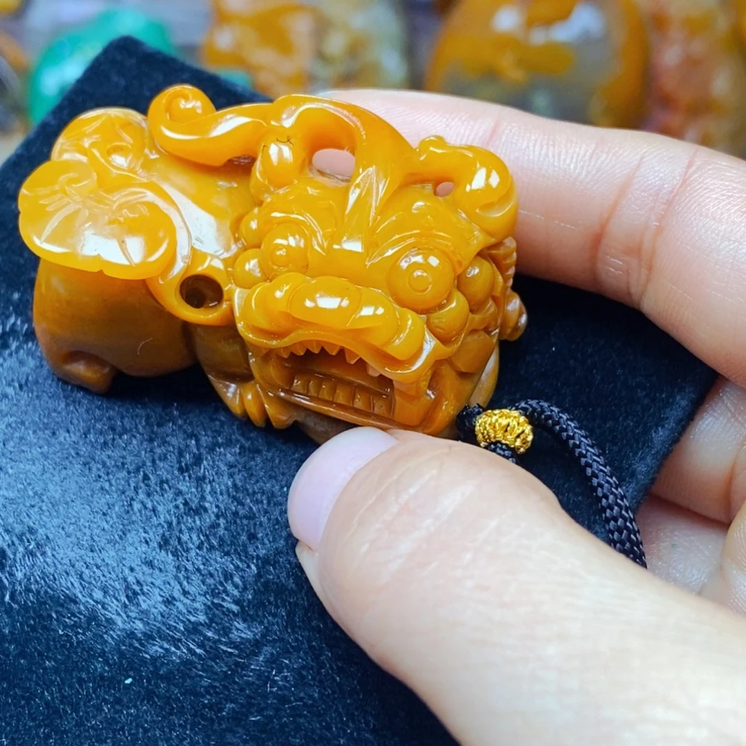 未镶嵌石英质玉（黄龙玉）吊坠(不含链)