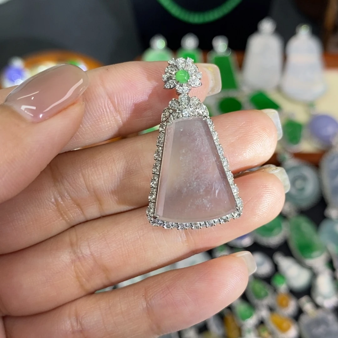 翡翠18K金镶嵌颈饰A货翡翠