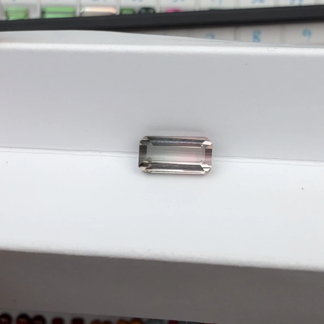 D***A珠宝半成品未镶嵌碧玺天然2.16克拉