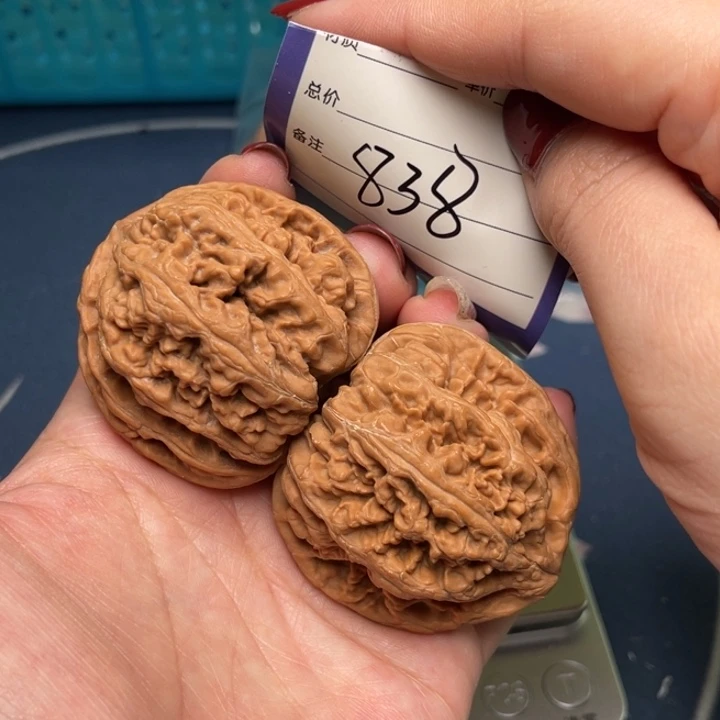 文玩核桃把件粗筋45