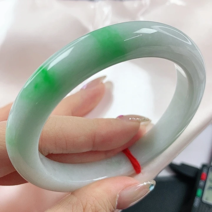 未镶嵌手镯翡翠，204