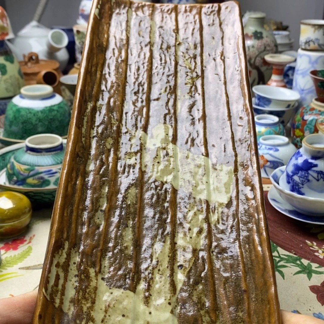瓷片飞山街头站对面金融街一