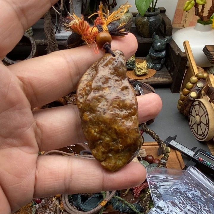 未镶嵌岫岩河磨玉（透闪石质玉）挂件叮*～