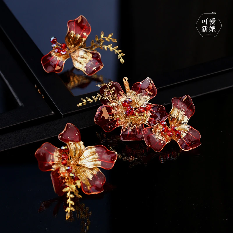 秀禾新娘中式边夹红金水凝花朵精致简约古典龙凤褂晨袍头饰BH6924