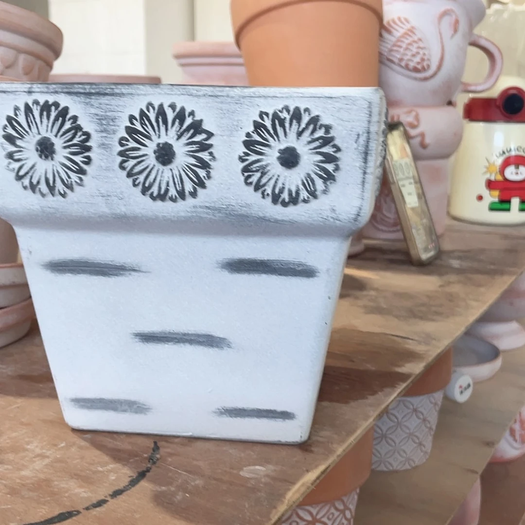 【闪购商品】红陶灰白向日葵四方18-17