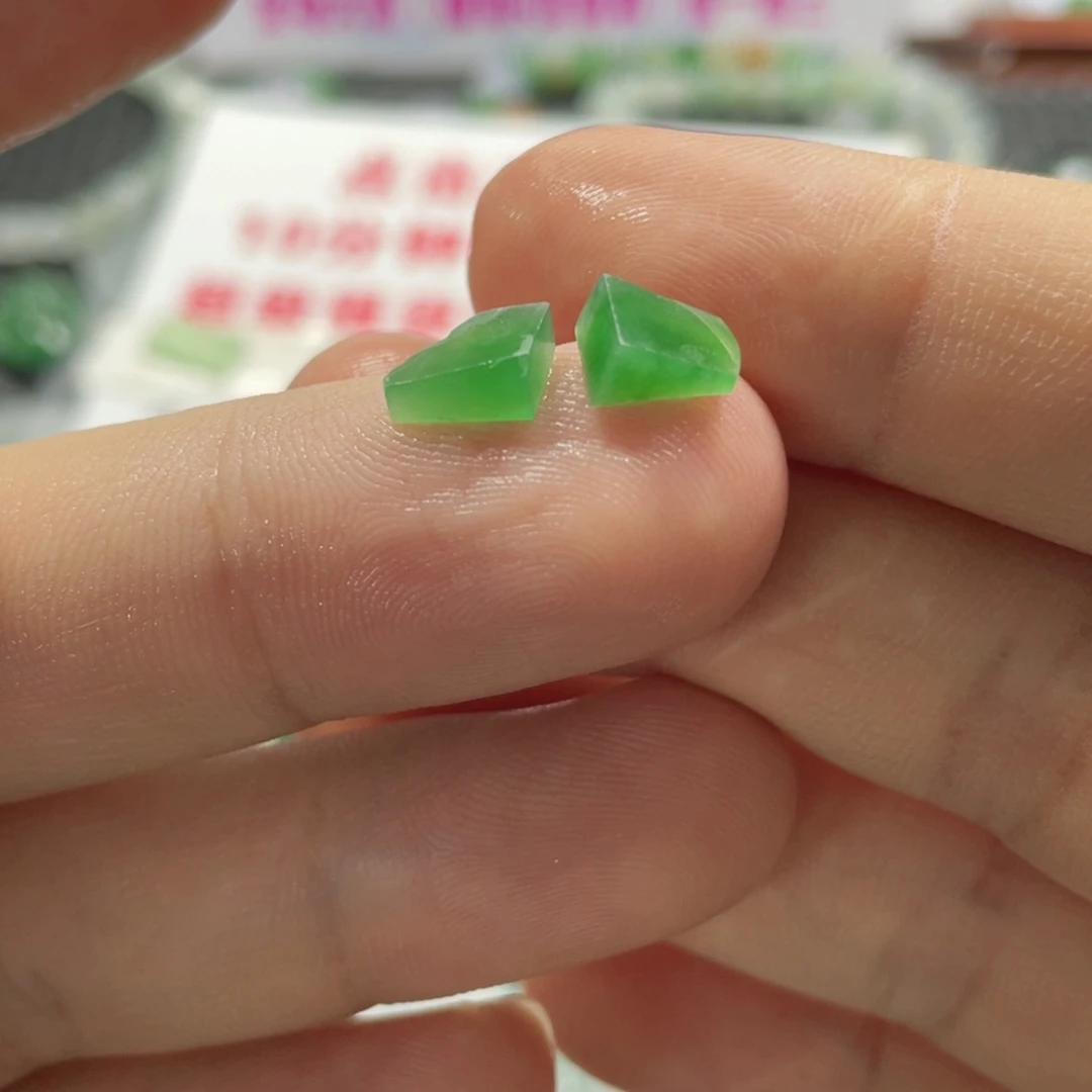定制翡翠未镶嵌翡翠