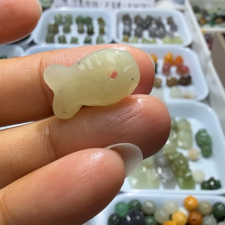 未镶嵌和田玉珠宝半成品