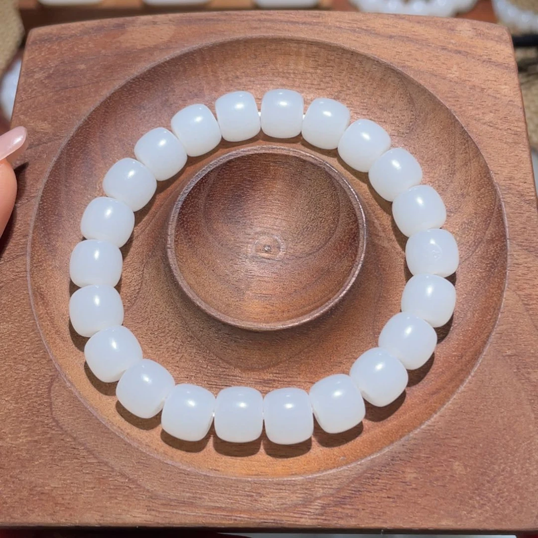 未镶嵌手链和田玉卡9