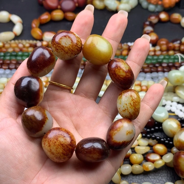 和田玉未镶嵌颈饰木*林