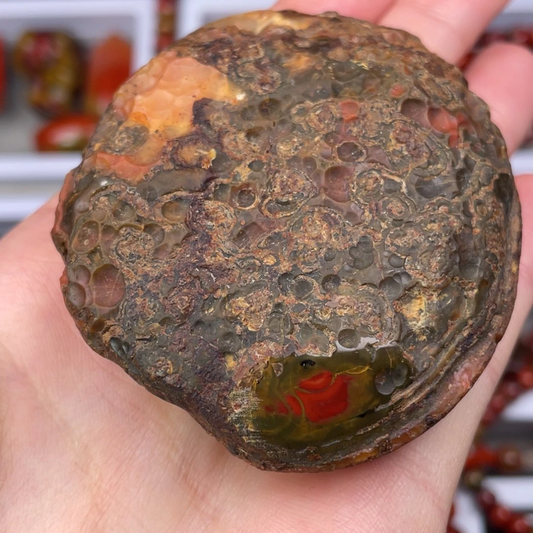 南红玛瑙未镶嵌包浆原石