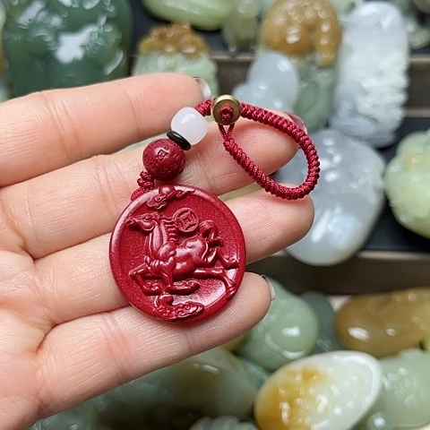 颈饰未镶嵌和田玉龍**神