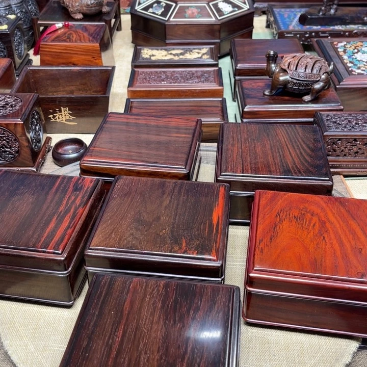 紫檀木类成套家具