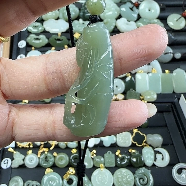 和田玉吊坠(不含链)未镶嵌