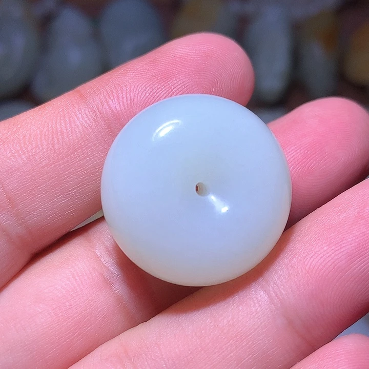 远***韵颈饰未镶嵌和田玉（糖玉）