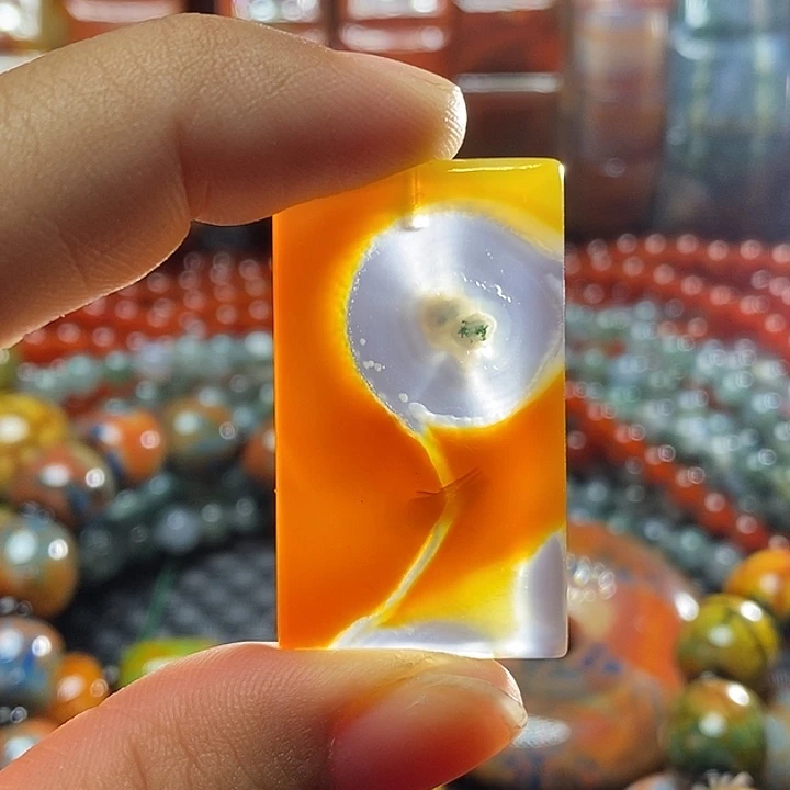 七***后玛瑙/玉髓未镶嵌颈饰