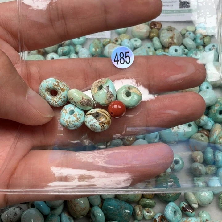 南红玛瑙未镶嵌珠宝奇石