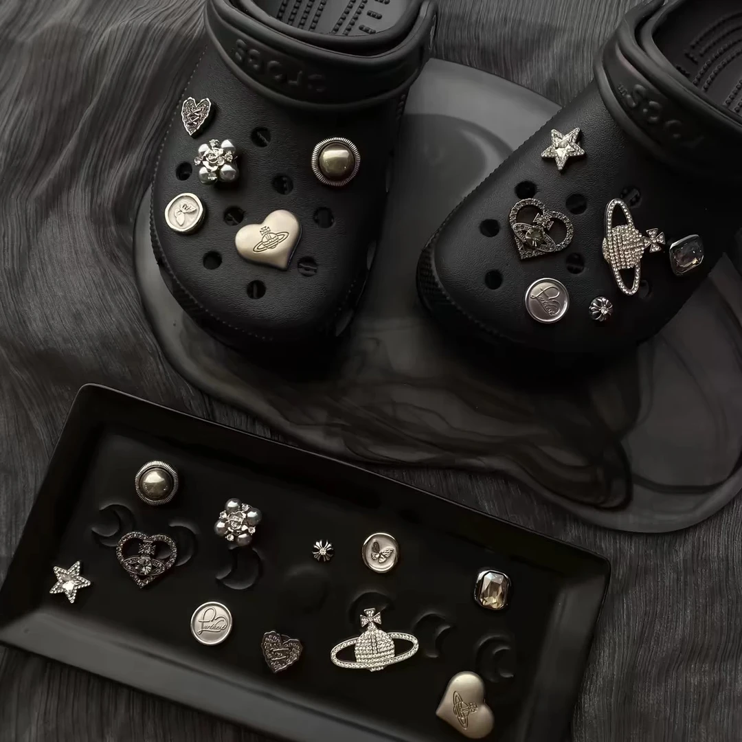 洞洞鞋配饰高级感鞋扣配件金属小香风鞋花适配diy土星世界