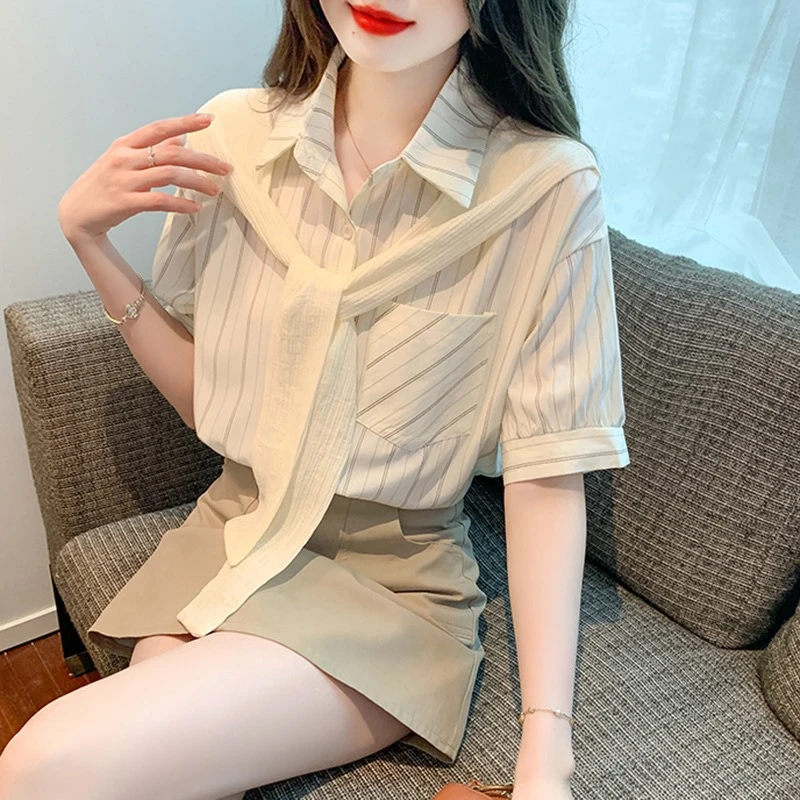 假两件条纹短袖衬衫女夏季新款设计感小众时尚洋气减龄衬衣9558