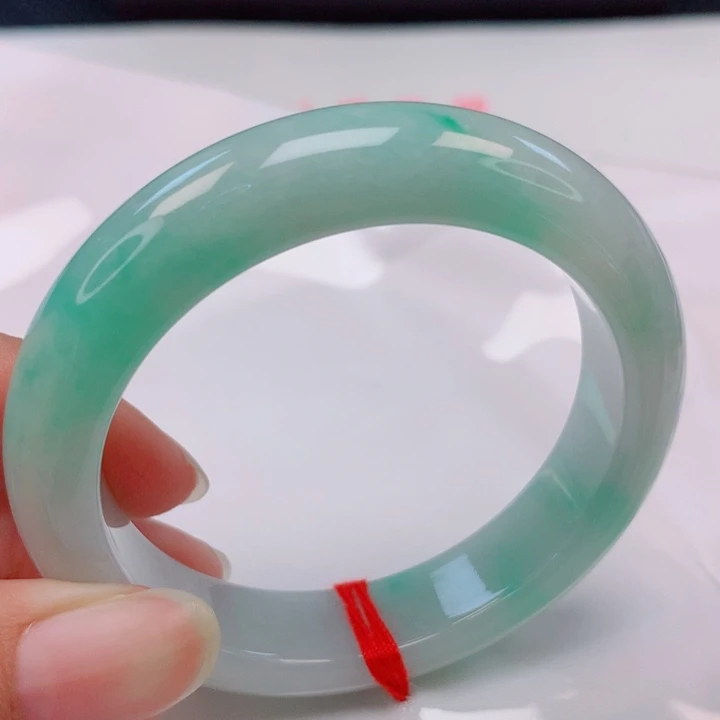 桃****未镶嵌手镯翡翠52圈