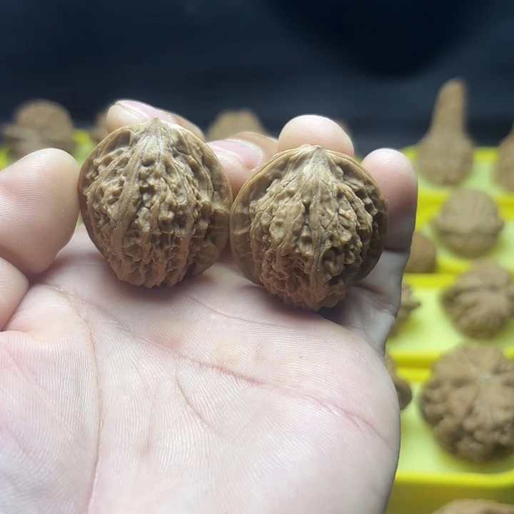 吊坠文玩核桃全品狼牙山33尺3