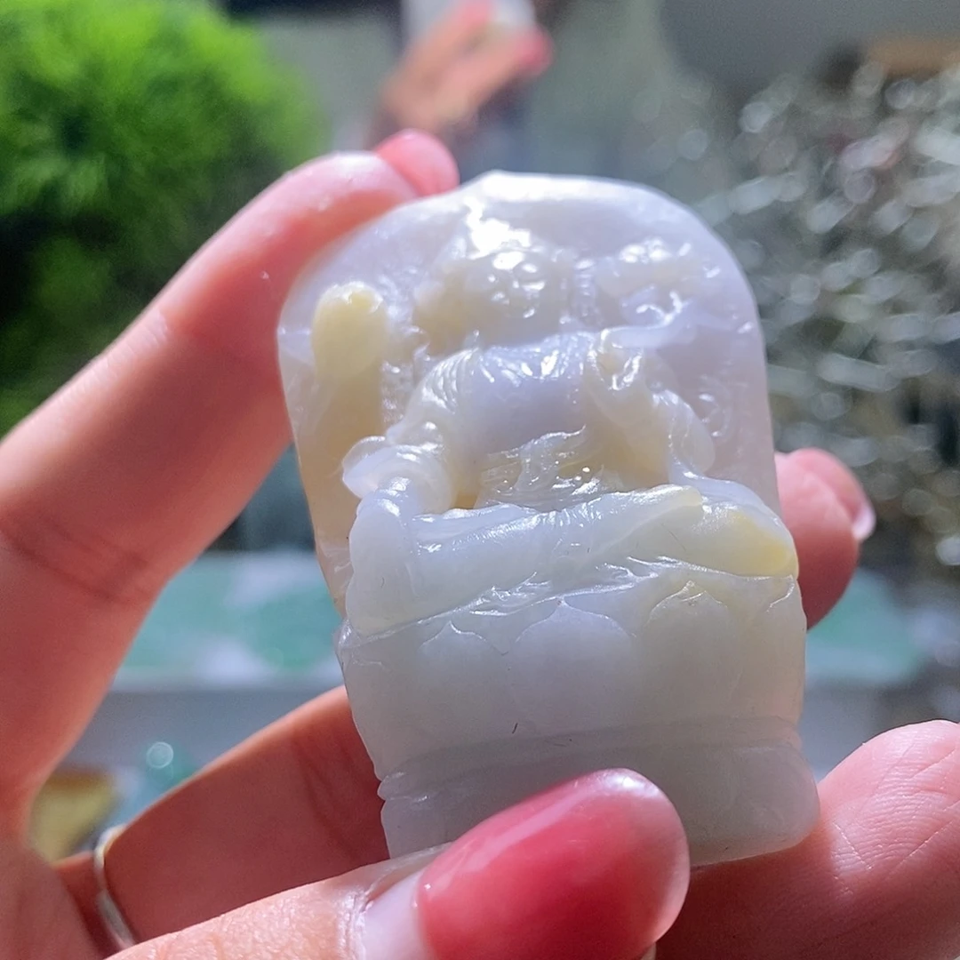 【闪购商品】翡翠未镶嵌颈饰度母