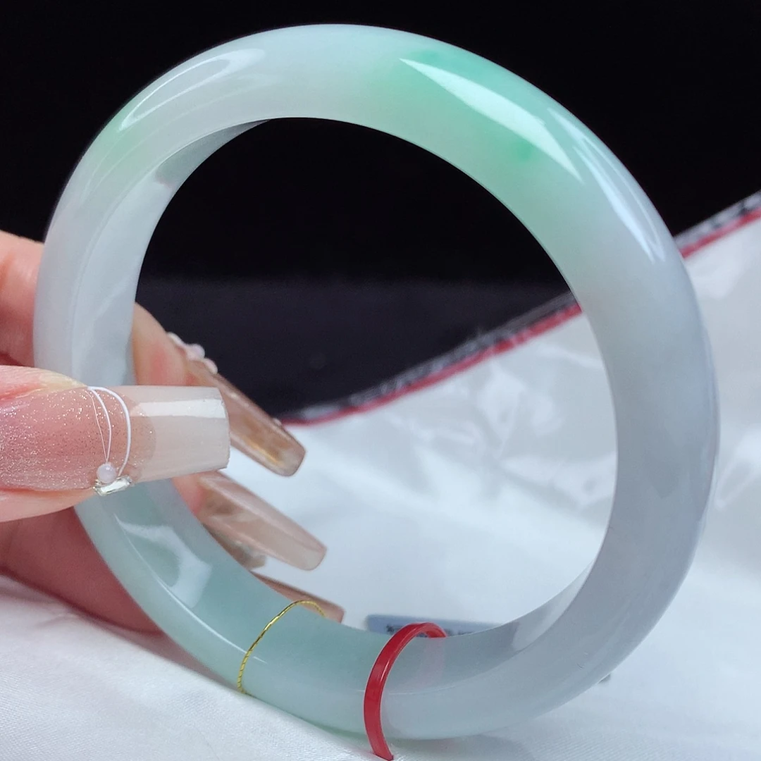 翡翠手镯未镶嵌58圈3941