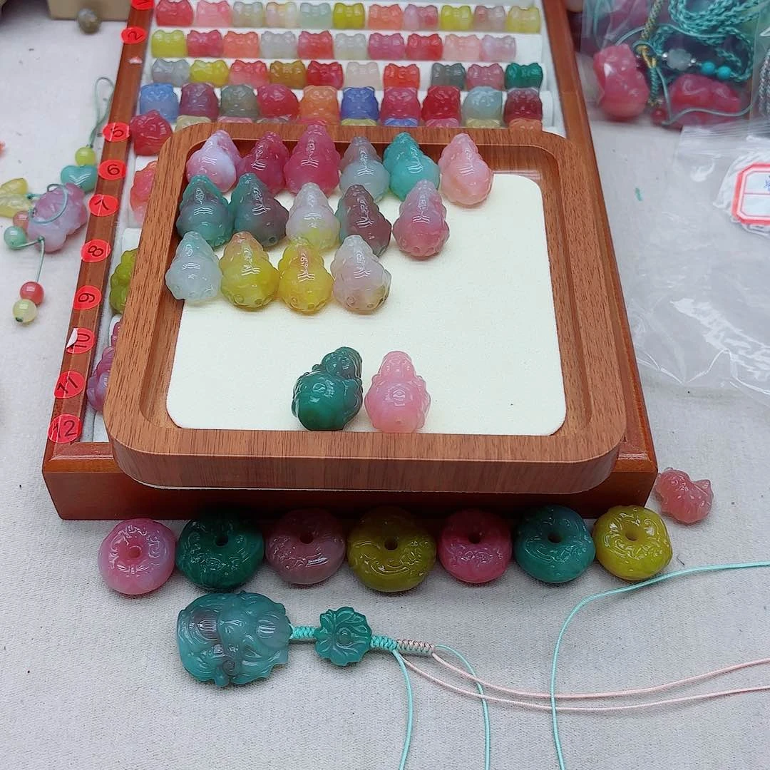 玛瑙/玉髓手链未镶嵌安**点盐源1