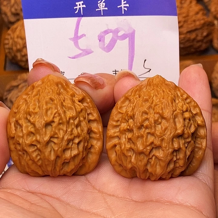 桃核吊坠金牛37有修s