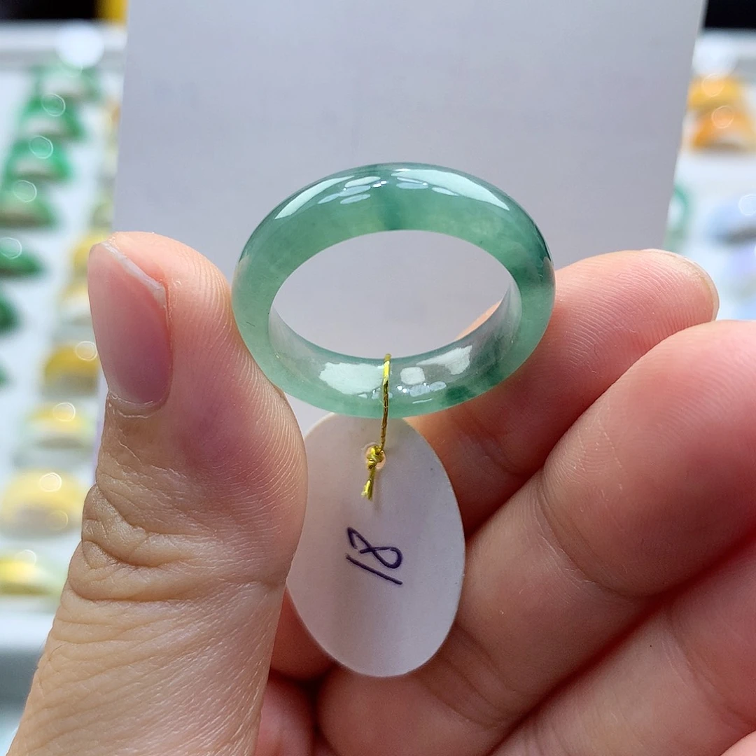 翡翠戒指未镶嵌18圈